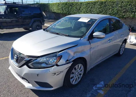 2018 Nissan Sentra S z USA, uszkodzony, nr VIN 3N1AB7AP1JY212435